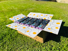 Load image into Gallery viewer, 800g Dozens - The Local Yolk